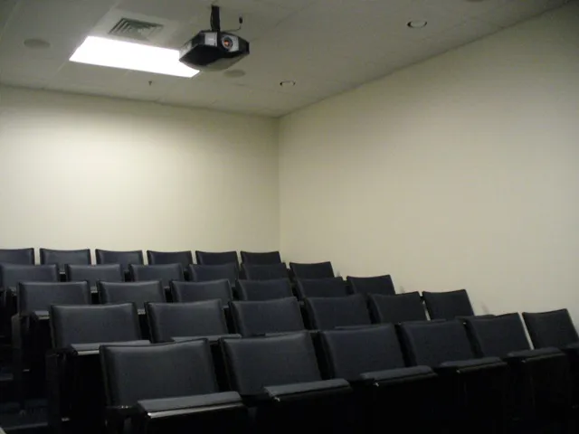 Florida-Panthers-theater-with-customized-lighting-1